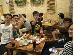 共和烧烤加盟,学烧烤技术,开烧烤店多少钱疯狂烤翅加盟